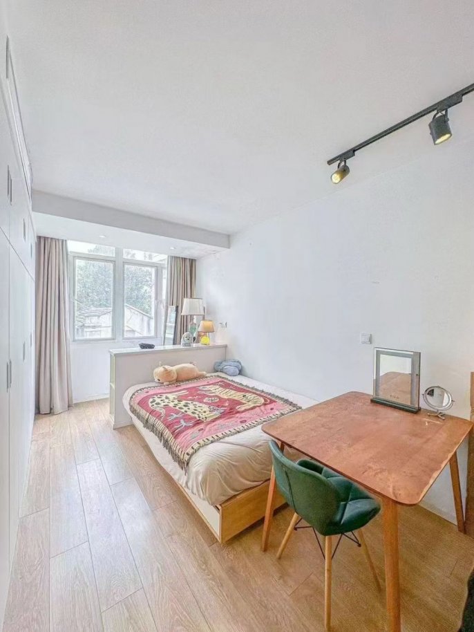 1BR / lovely decor / near Shanghai Library