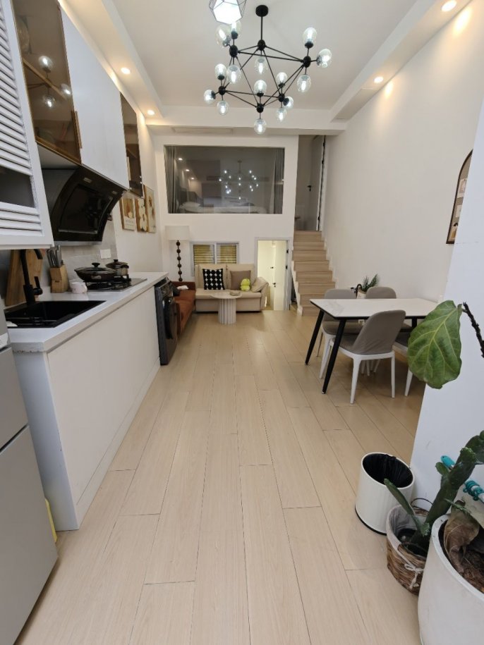 Lovely 2 BR 1 LR / modern decor / near IAPM