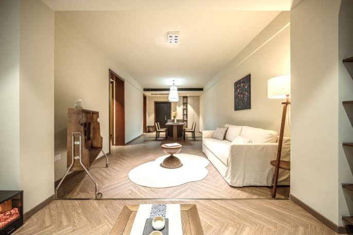 2 br+2 bath 125 sqm Apt/26F&floor heating &oven/Lujiazui 20K