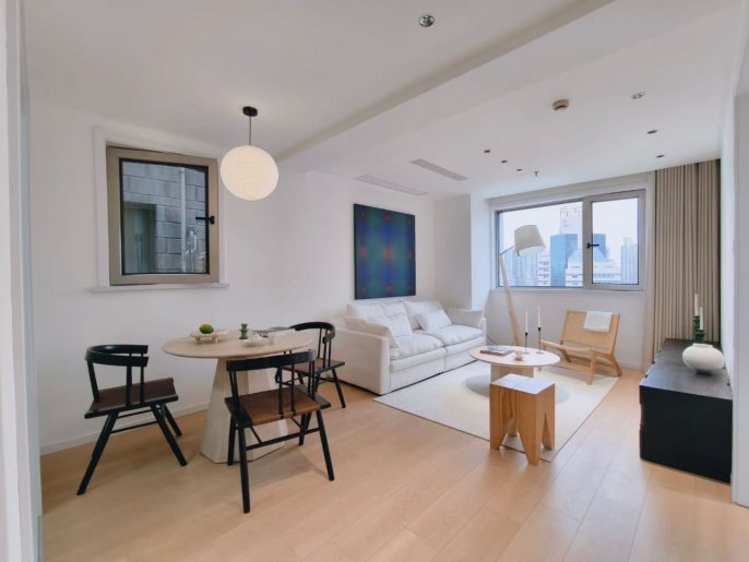 Brand new 1br Nr east nanjing Rd M2/10