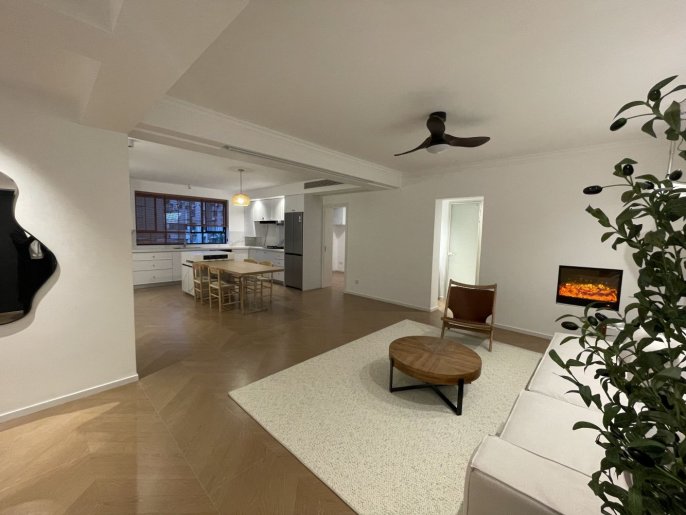 Brand new decoration 4brs with floor heating in Zhong Shan park