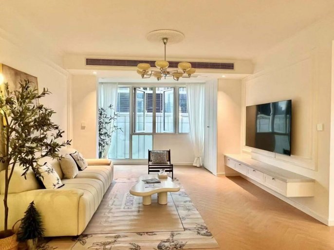 Newly Renovated Elevator 2Br/2Lr/1Bt Close to L3/4/10 Hongqiao Rd Station