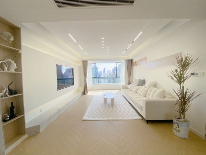Brand new 3brs floor heating nice furniture nice view near Su zhou river Jing an temple 21K