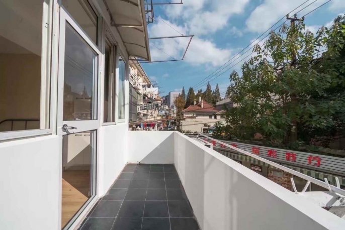 Open balcony+modern 1br 1lr/bright room,Jiangsu rd@L2/11