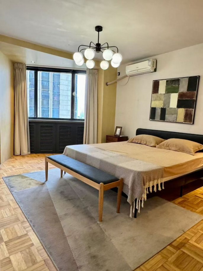 Xintiandi elevator 2BR 2BATH apartment