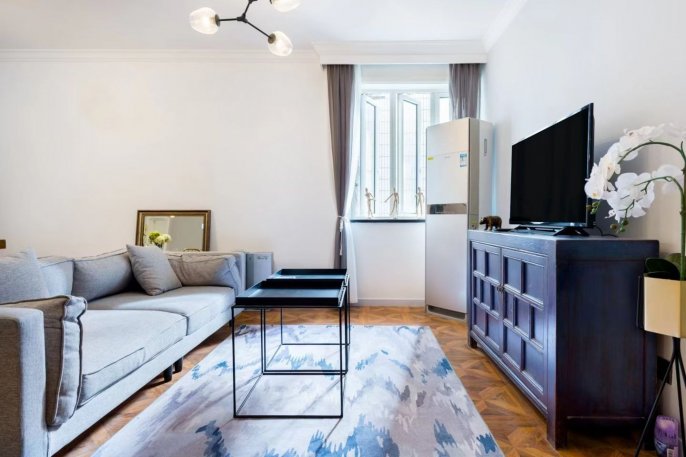 charming vintage style -2beds 110sqm with floor heating @ Xintiandi