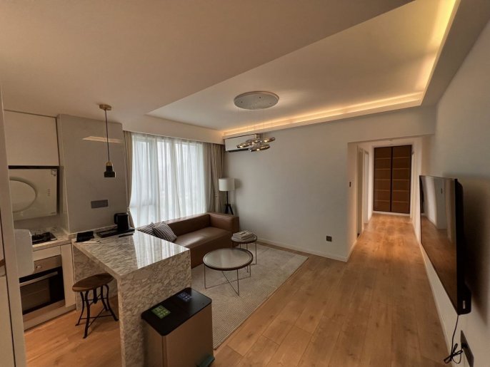 South facing 2br Flat in Top of City