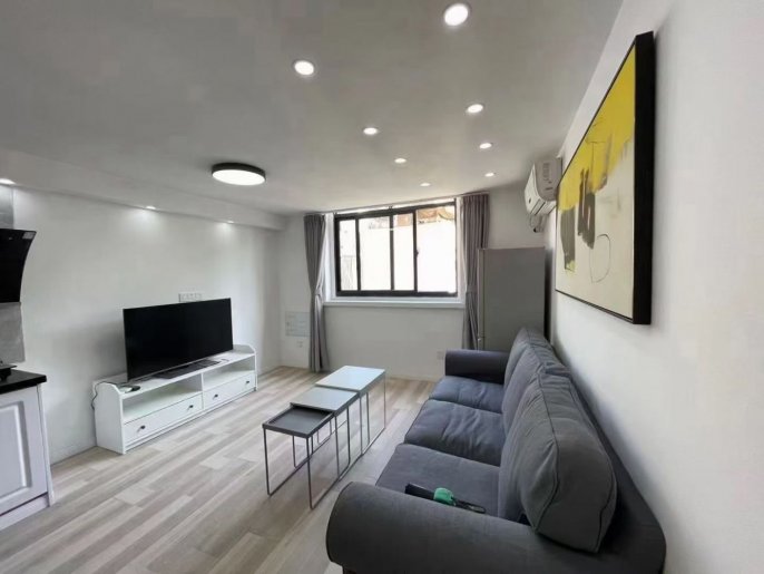 Changshu rd station one bedroom