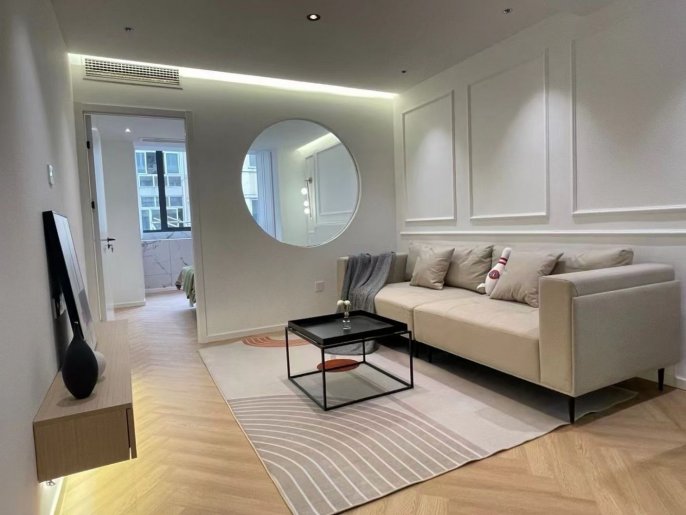 Bright 1Br Furnished w. Floor heating W. Nanjing Rd Station