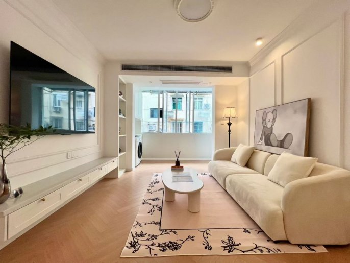 Spacious &Modern 1Br/2Lr/1Bt Close to L10/11 Jiaotong University Station