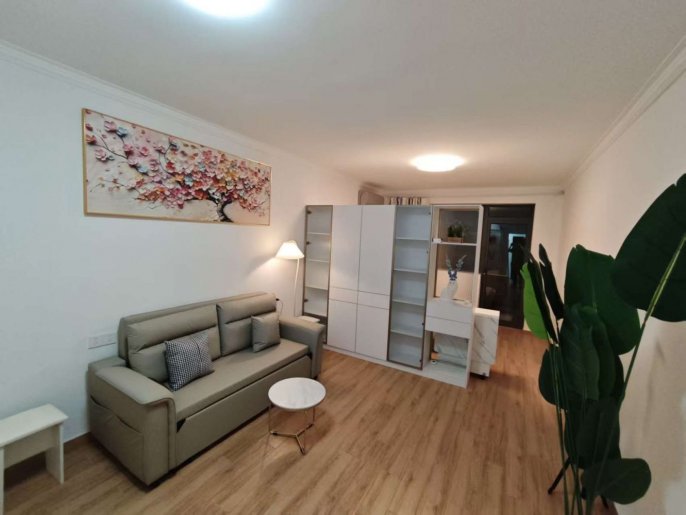 Nice 1br with garden near weining rd station line2 for long&short rent