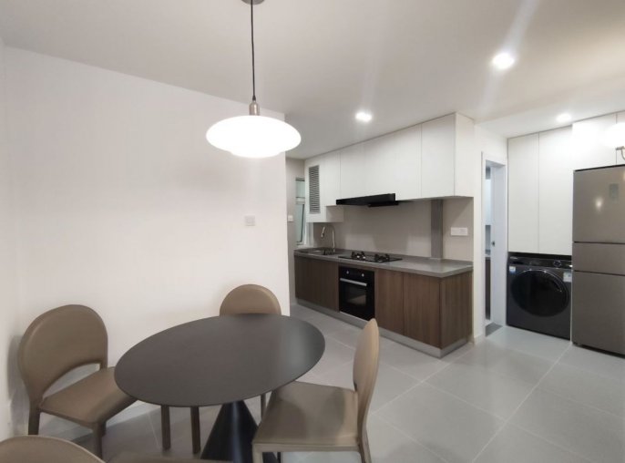 Furnished 2Br w. Elevator Jingan Temple