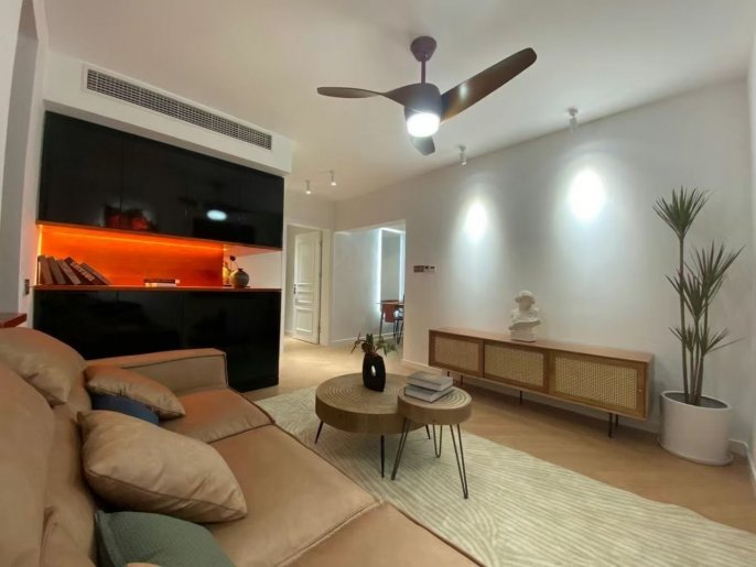 New decoration 1br/2 living & elevator/heating @Jiangsu Rd & Line 2/11