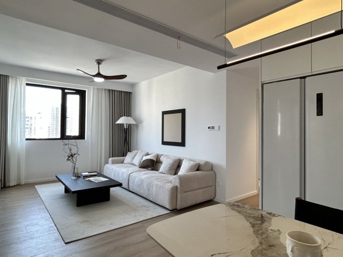 Spacious 2Br-2bathr 120Sqm | Jiangsu rd metro L2/11 ,Elevator , 16.9K