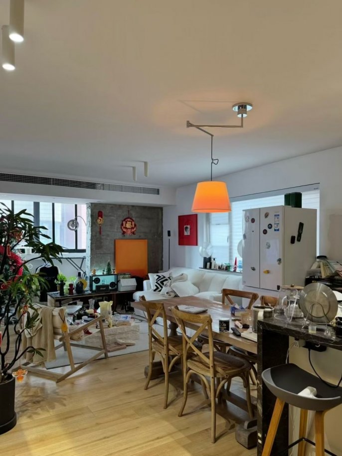 Elevator 2br/1bth apt@ jiangsu rd