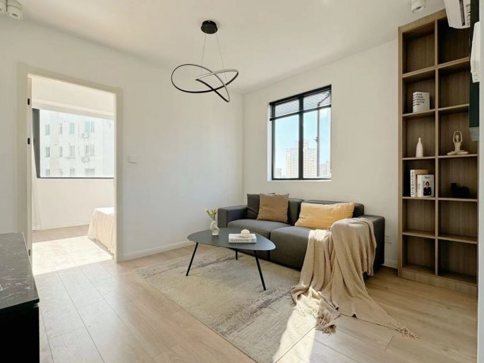 High raise spaciously one br in wudingrd area