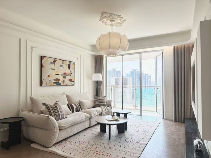 West Nanjing Rd metro/2br2bt/central AC/floor heat/oven/outdoor balcony