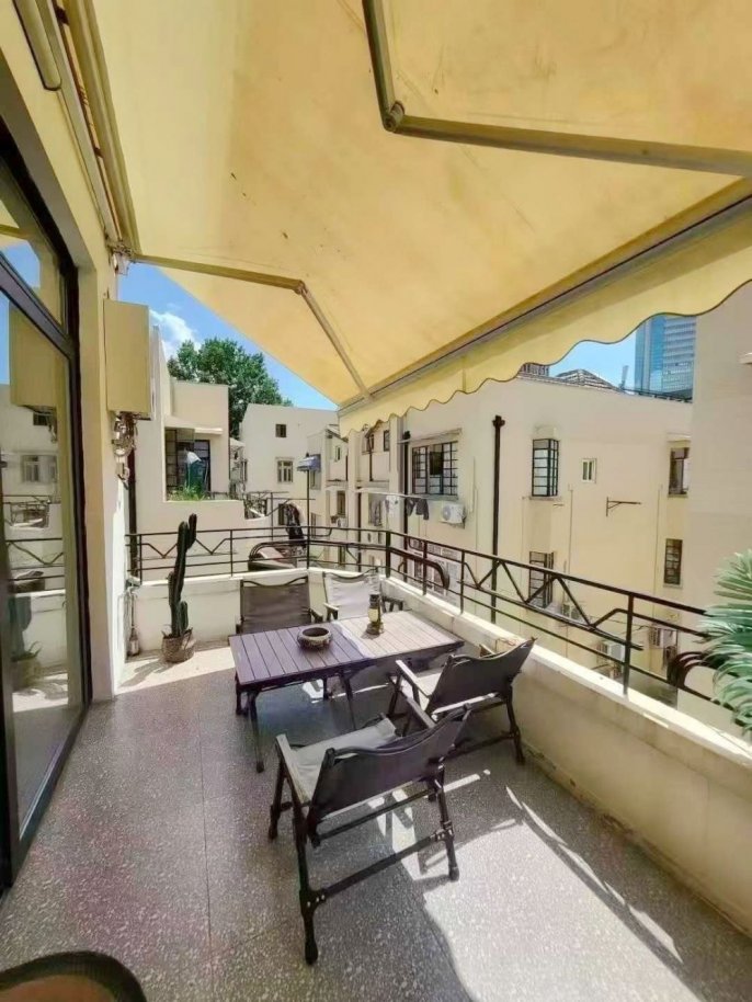 Valuable Wuyuan/Changshu Rd 2BR+2BA with Balcony/Wallheating 15.5K