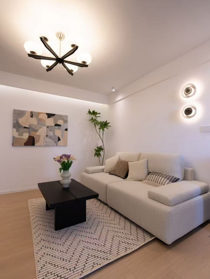2-Bedroom Apartment in Tiandong Community, Fully Renovated Go for It