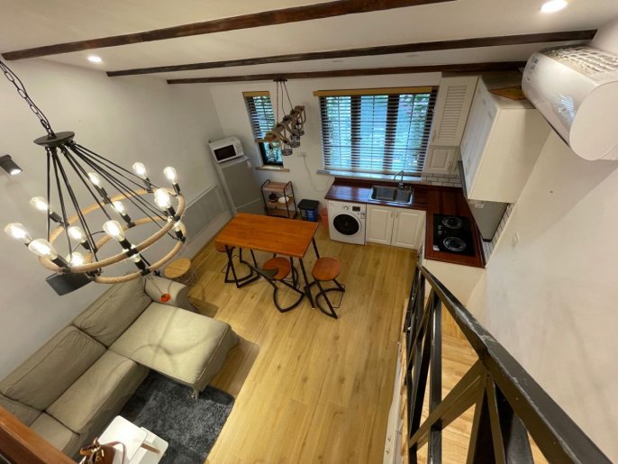 High ceiling 2Brs/1Lr/1Bt apt nr dapuqiao,M9