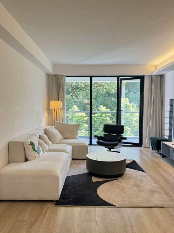 3brs2lrs2baths/balcony/close subway/nice compound/140sqm
