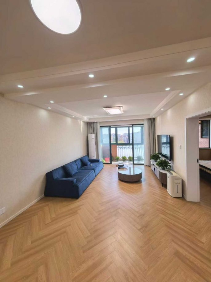 Spacious 3br with floor heating nr Shanghai Zoo L10
