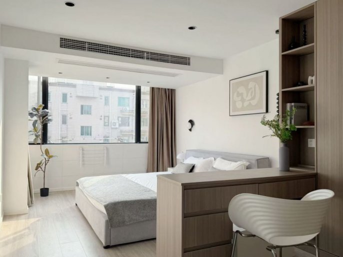 Spacious 1Br/2Lr/1Bt Close to L10/11 Jiaotong University Metro Station