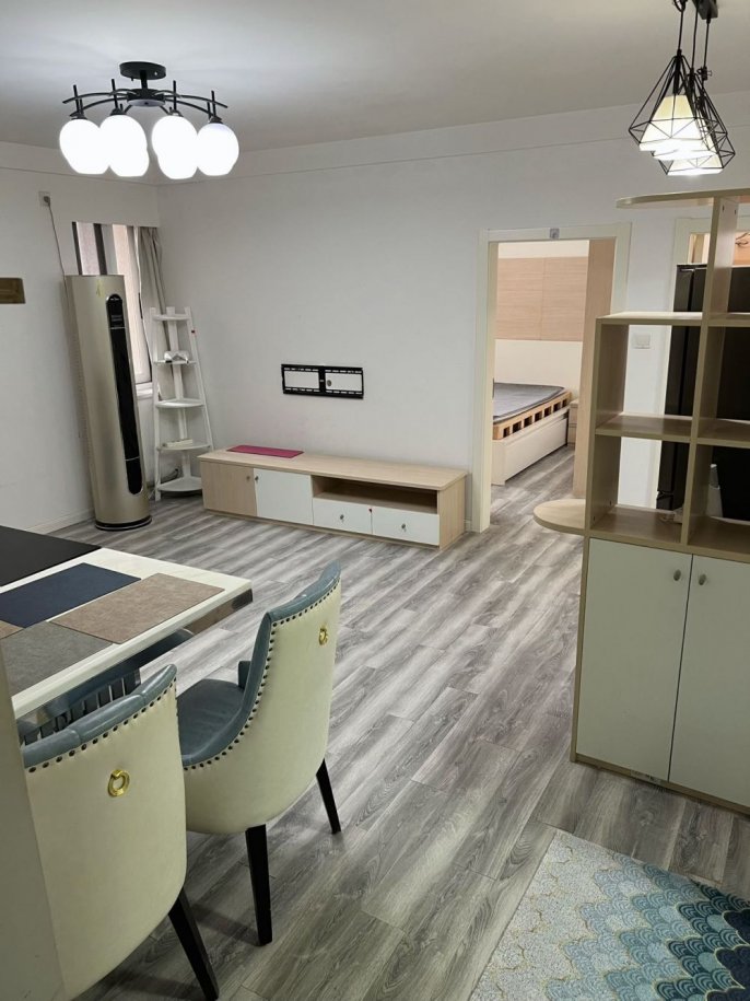 Elevator 2Brs/1Lr/1Bt apt nr Jiaotong university,M10/11