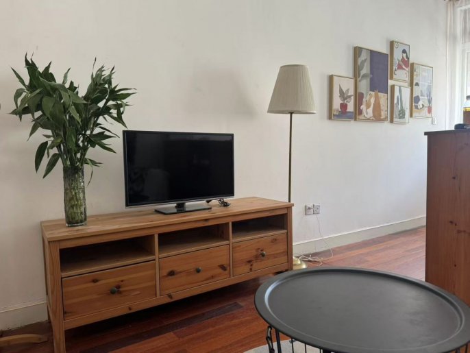 1BD-Premium solo living in Shanghai. High-demand units. Perfect area, near IAPM,Xintiandi