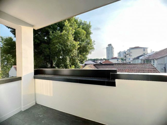 Valuable/Spacious Taiyuan/Yongjia Rd 1BR with Balcony/Oven 12.8K